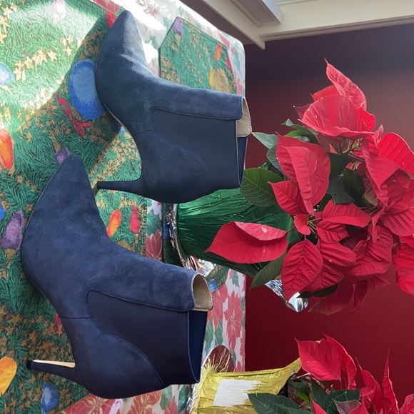 Boden Shoes | Bodens Ellsworth Ankle Boots-Navy Suede | Color: Blue | Size: Continental 38 US Size 7 | Loripalmentera's Closet